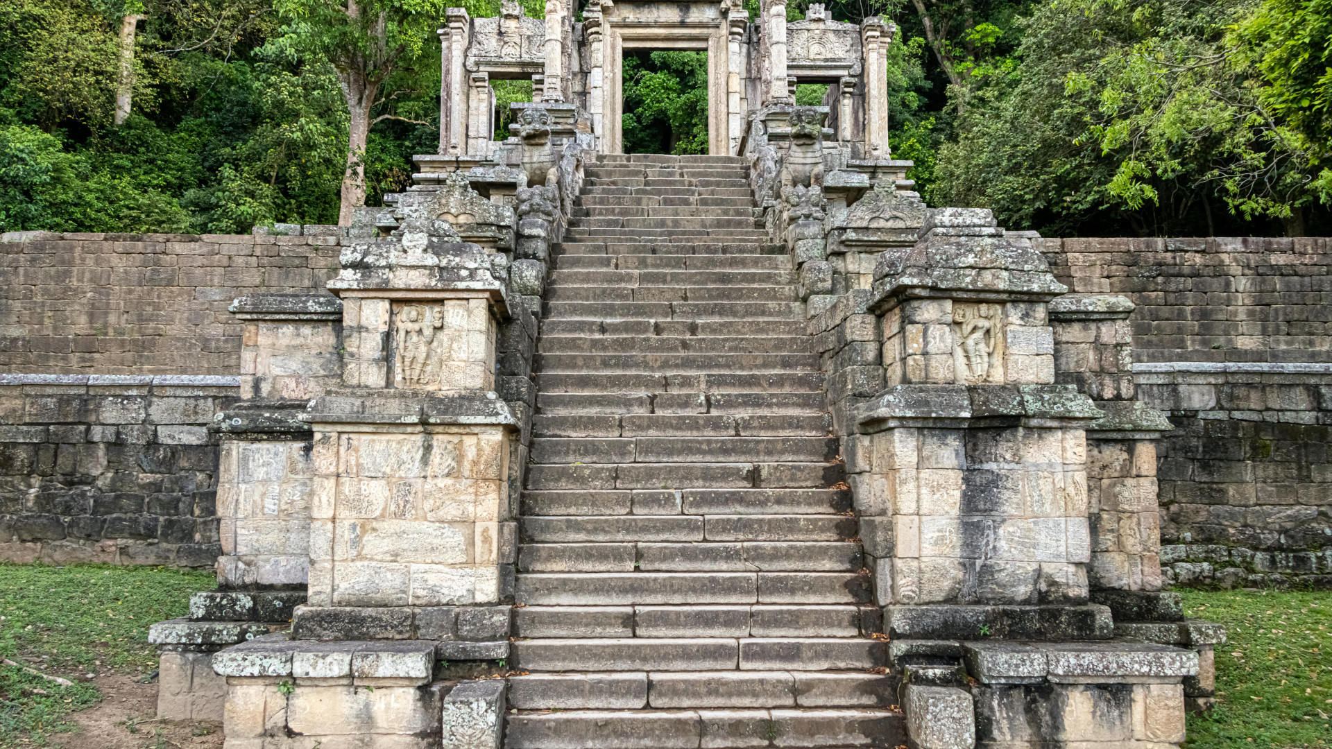 Yapahuwa Rock Fortress